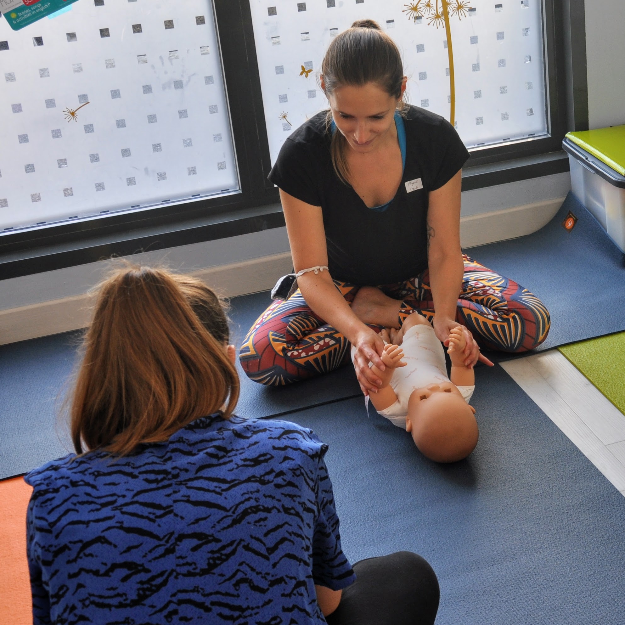 Yoga Maman Papa Bebe Yogali Yoga Enfant Ado Maman Bebe En Famille